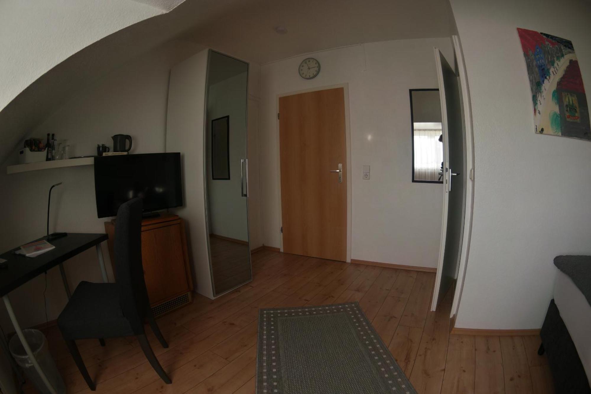 Hotel Merlin Garni Colonia Habitación foto
