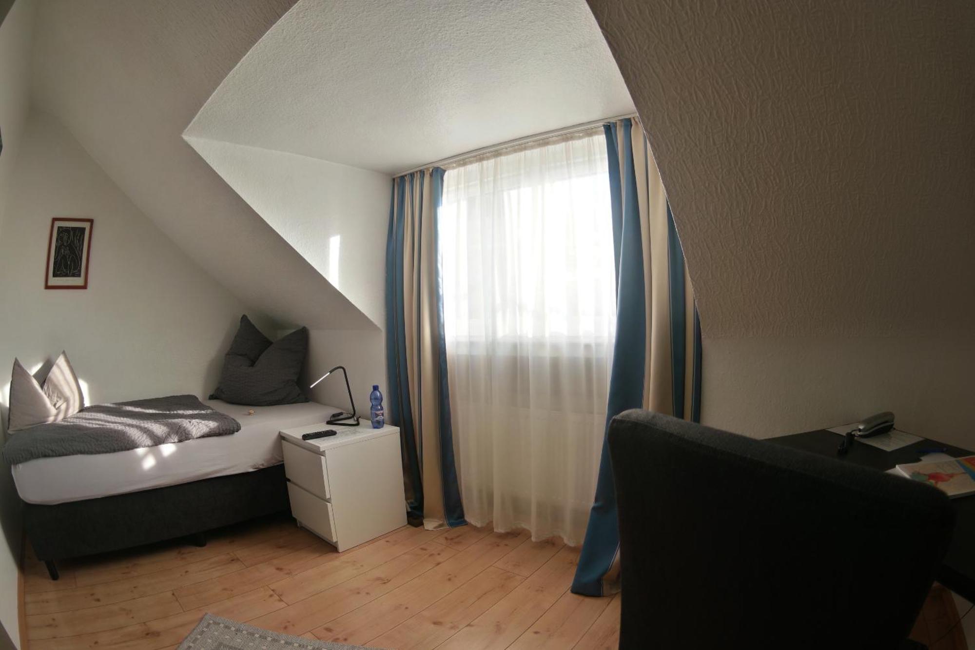 Hotel Merlin Garni Colonia Habitación foto