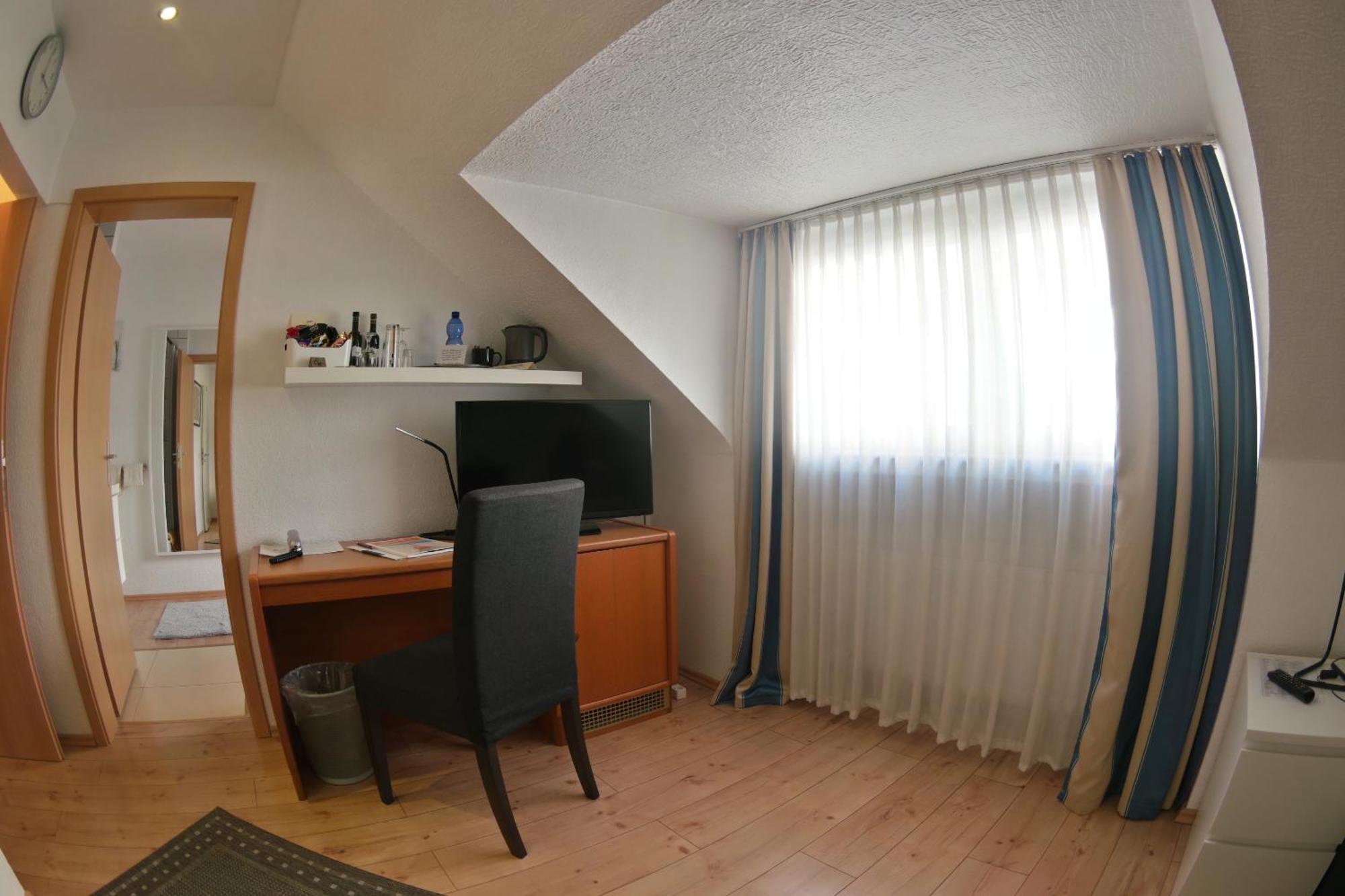 Hotel Merlin Garni Colonia Habitación foto